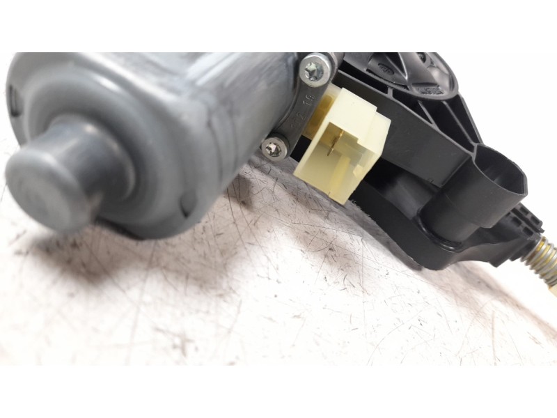 Recambio de elevalunas delantero izquierdo para volkswagen golf vii lim. (bq1) business referencia OEM IAM 5G4837461H 106236216 