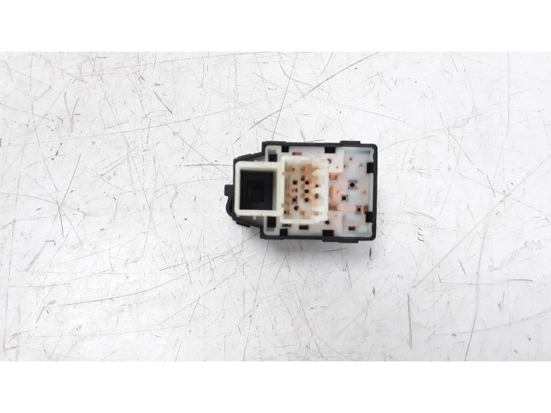 Recambio de mando retrovisor para hyundai i20 1.2 16v cat referencia OEM IAM 299140228  