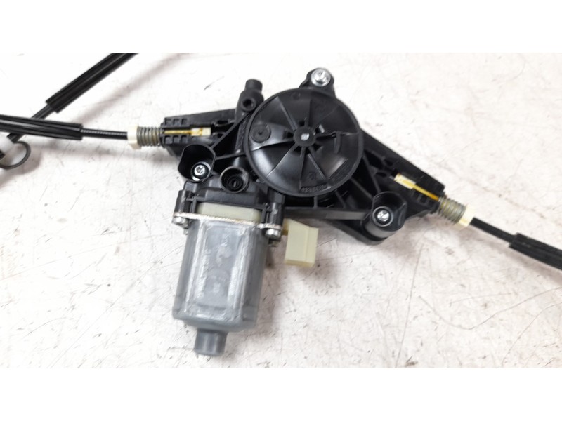 Recambio de elevalunas delantero izquierdo para volkswagen golf vii lim. (bq1) business referencia OEM IAM 5G4837461H 106236216 