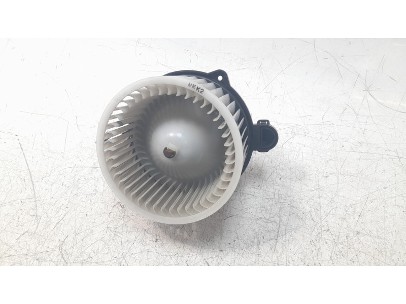 Recambio de ventilador calefaccion para hyundai tucson kosmo 4wd referencia OEM IAM 9711327000  