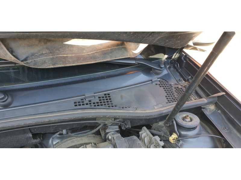 Recambio de motor limpia delantero para dacia duster ambiance 4x2 referencia OEM IAM 8200619512  