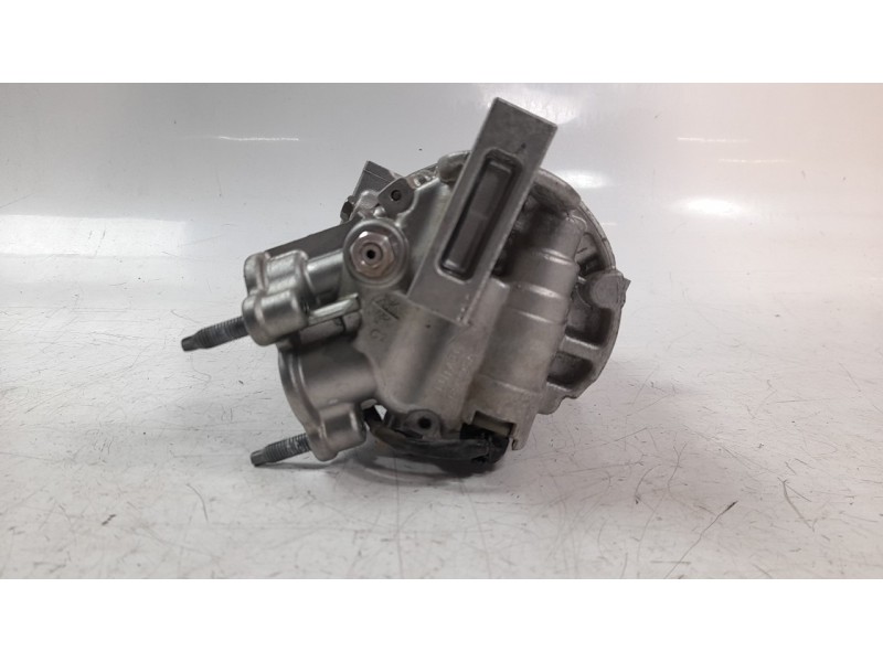 Recambio de compresor aire acondicionado para volvo xc 40 1.5 cat referencia OEM IAM P32260849  CAF560027