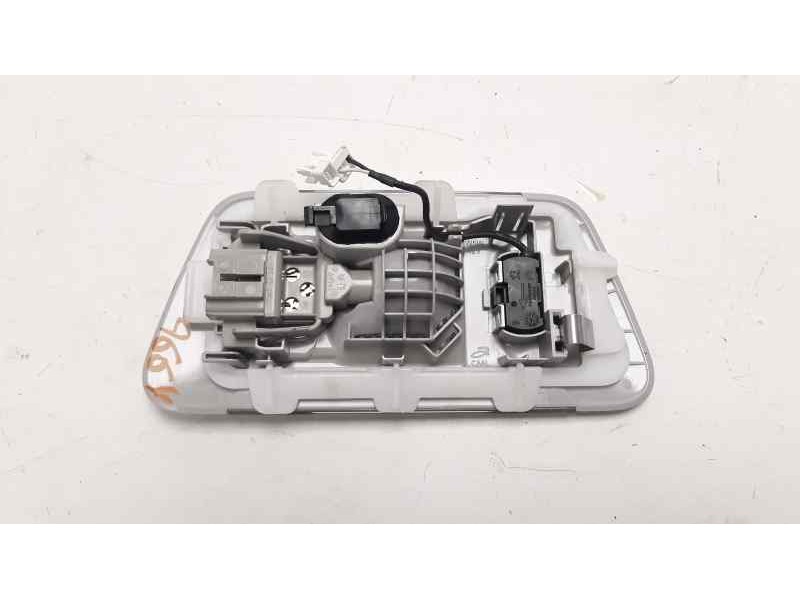 Recambio de luz interior para toyota aygo x-clusive referencia OEM IAM   