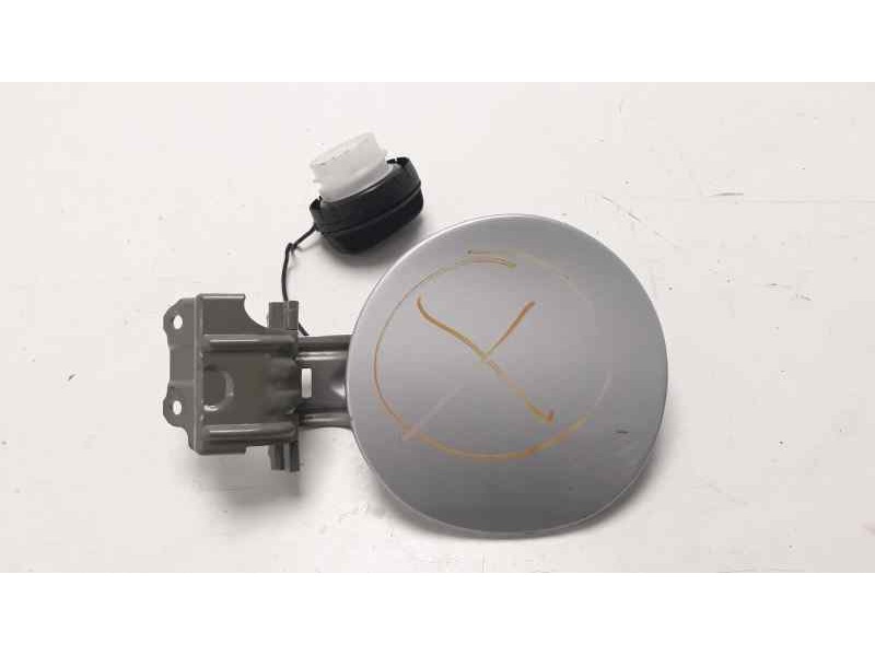 Recambio de tapa exterior combustible para toyota aygo x-clusive referencia OEM IAM 773500H030  