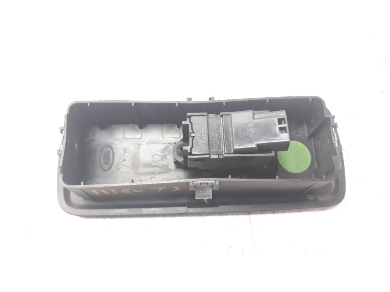 Recambio de mando elevalunas trasero izquierdo para land rover range rover sport 3.0 td v6 cat referencia OEM IAM LR086039  