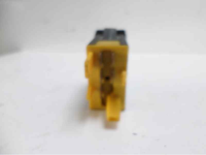 Recambio de interruptor para audi a4 avant (b5) 2.5 tdi referencia OEM IAM 4D0941563  