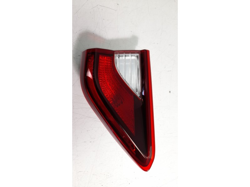 Recambio de piloto trasero derecho interior para kia stonic (ybcuv) concept referencia OEM IAM 92404H8400  