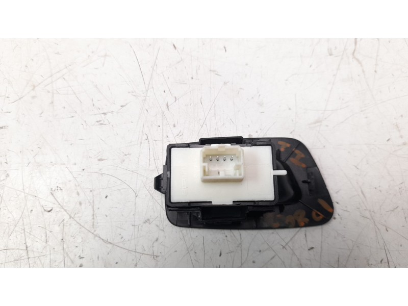 Recambio de mando elevalunas trasero izquierdo para jeep compass ii 1.4 m-air cat referencia OEM IAM 6BZ30LXHAB  