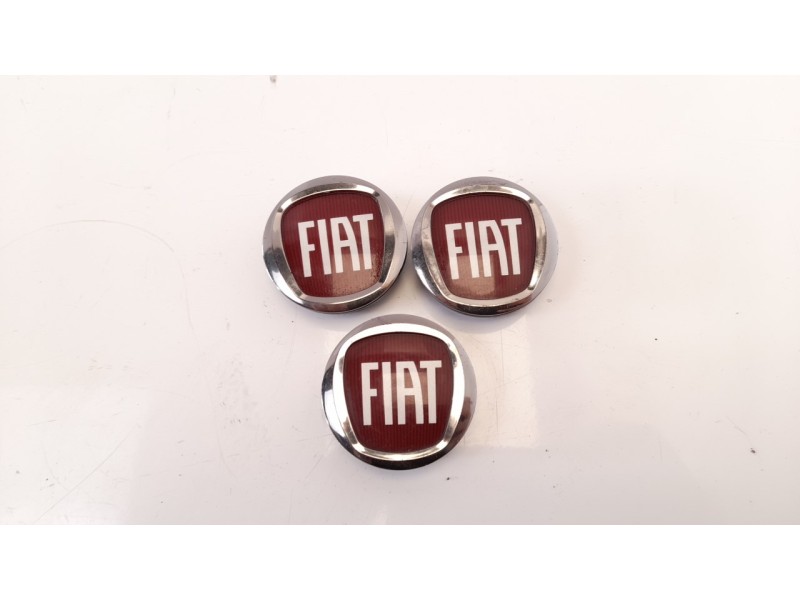 Recambio de tapacubos para fiat 500 referencia OEM IAM 735467159  