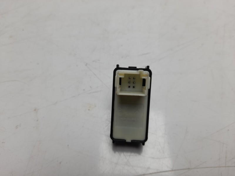 Recambio de mando elevalunas trasero derecho para opel grandland x 1.2 referencia OEM IAM 98044803ZD  