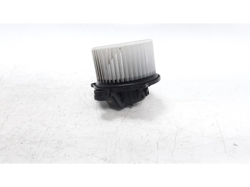 Recambio de ventilador calefaccion para hyundai i20 1.2 16v cat referencia OEM IAM 97126C8000  