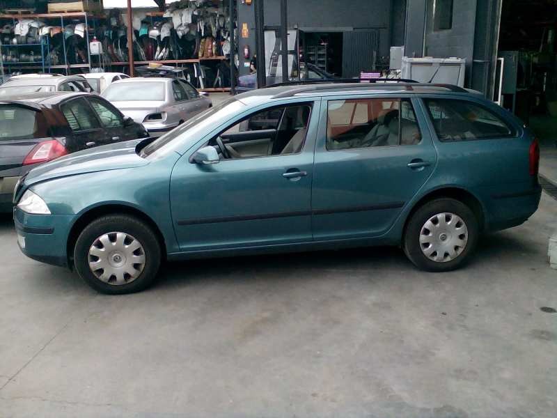 skoda octavia combi (1z5) del año 2006