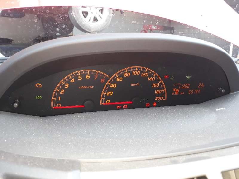 toyota yaris del año 2011