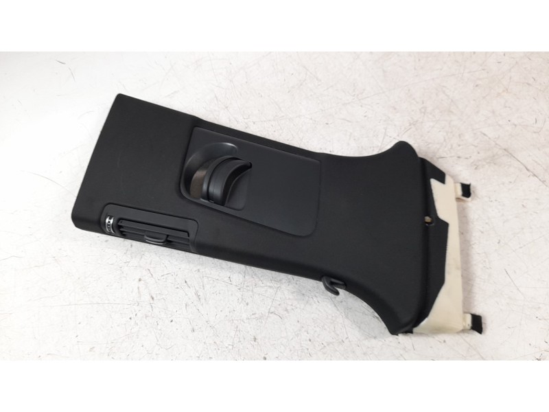 Recambio de moldura para audi q7 4mg referencia OEM IAM 4M0867244F  
