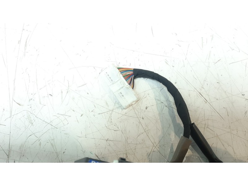 Recambio de mando multifuncion para toyota corolla (e21) referencia OEM IAM 8465202A50  