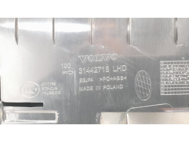 Recambio de guantera para volvo xc 40 1.5 cat referencia OEM IAM 31442718 31442706 