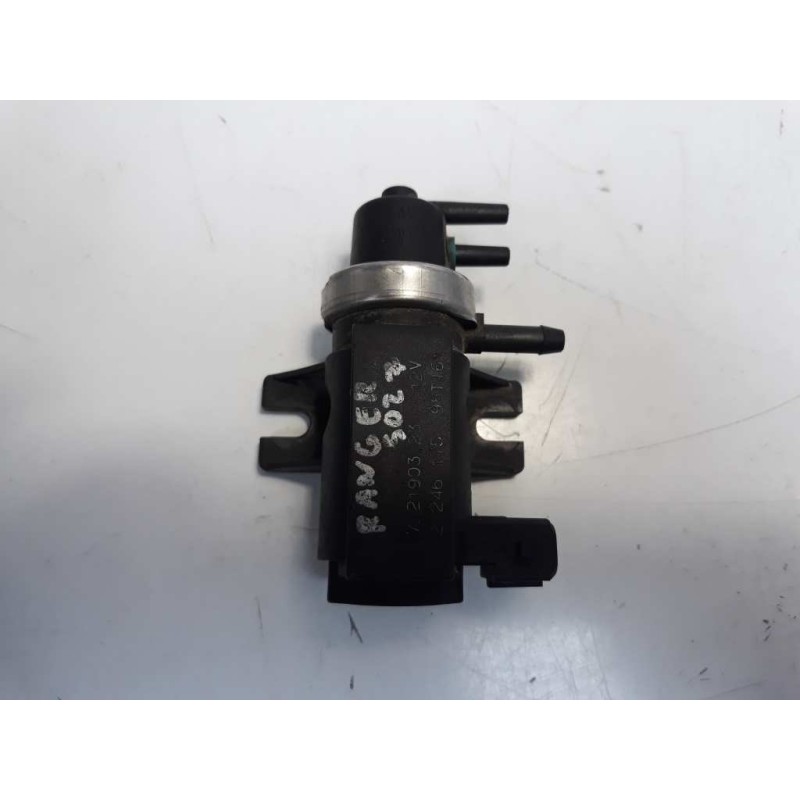 Recambio de valvula aire adicional para land rover range rover (lp) 2.5 turbodiesel referencia OEM IAM 72190323  