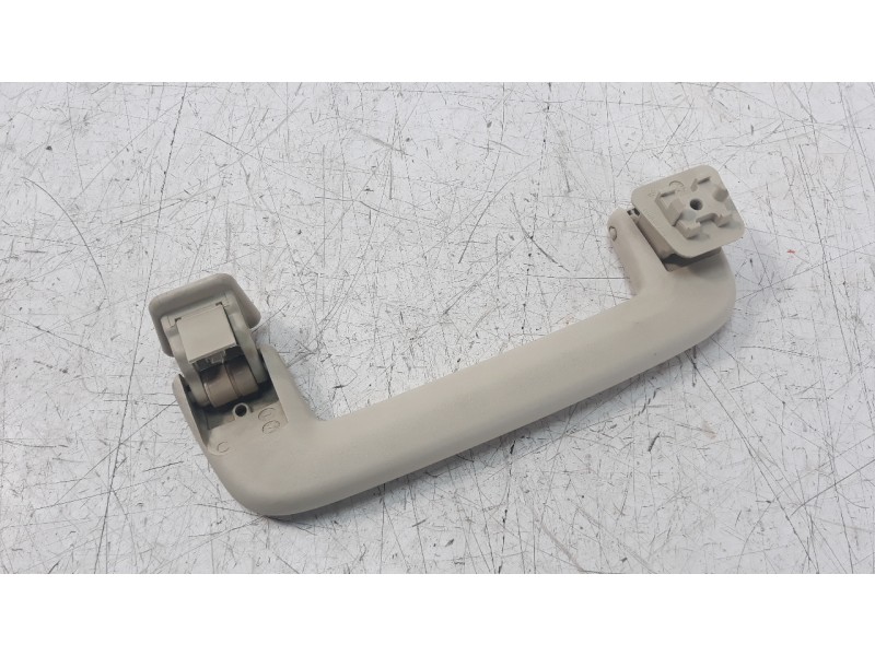 Recambio de maneta interior delantera derecha para land rover range rover sport 3.0 td v6 cat referencia OEM IAM 168000260  