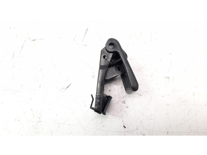 Recambio de cerradura capo para kia rio (yb) 1.0 tgdi cat referencia OEM IAM 8118234000  