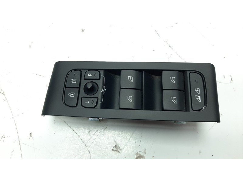 Recambio de mando elevalunas delantero izquierdo para volvo xc 40 1.5 cat referencia OEM IAM 32319765  