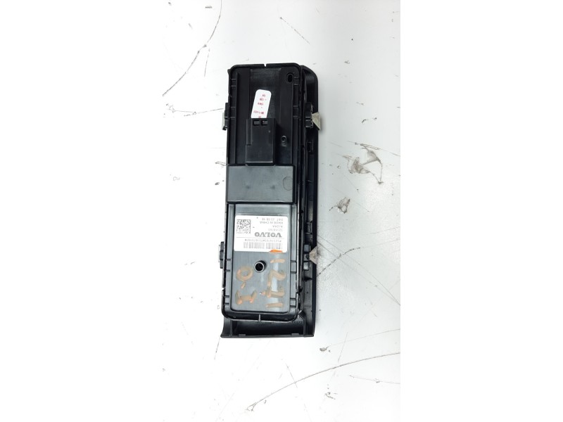 Recambio de mando elevalunas delantero izquierdo para volvo xc 40 1.5 cat referencia OEM IAM 32319765  