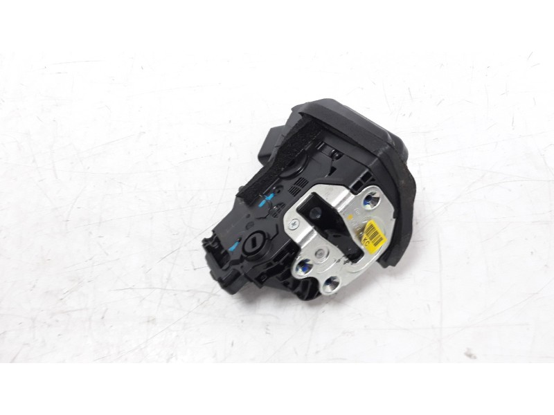 Recambio de cerradura puerta trasera derecha para kia optima 1.7 crdi cat referencia OEM IAM 81420D4020  