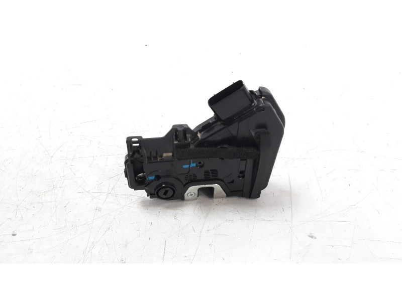 Recambio de cerradura puerta trasera derecha para kia optima 1.7 crdi cat referencia OEM IAM 81420D4020  