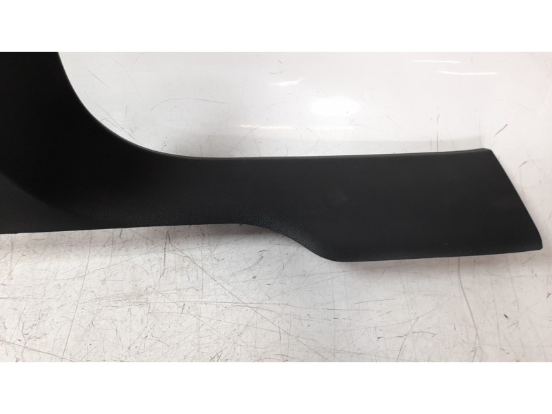 Recambio de guarnecido puerta delantera derecha para audi q7 4mg referencia OEM IAM 4M0853370D  
