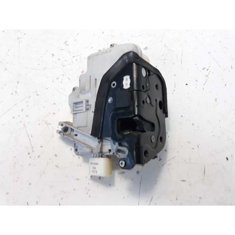 Recambio de cerradura puerta delantera derecha para audi a4 avant (8e) 1.9 tdi referencia OEM IAM 8E2837016AA  