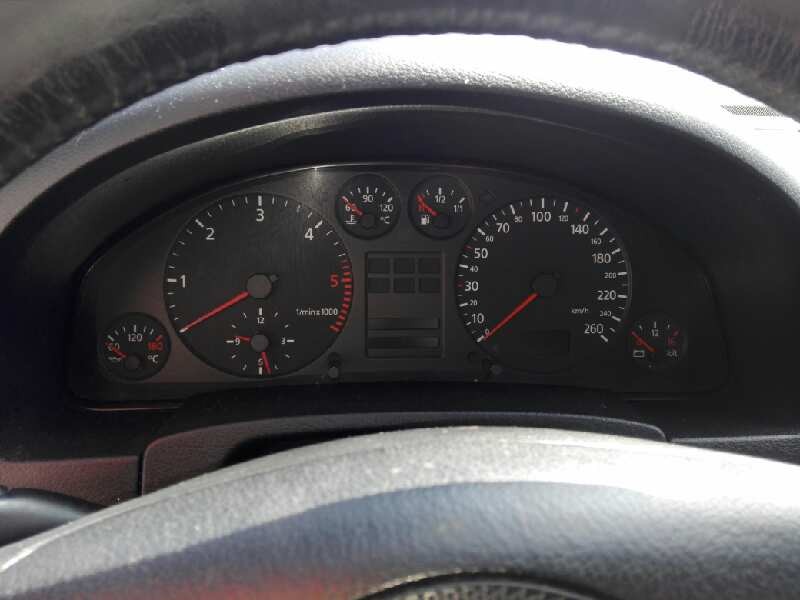 audi a6 berlina (4b2) del año 2001