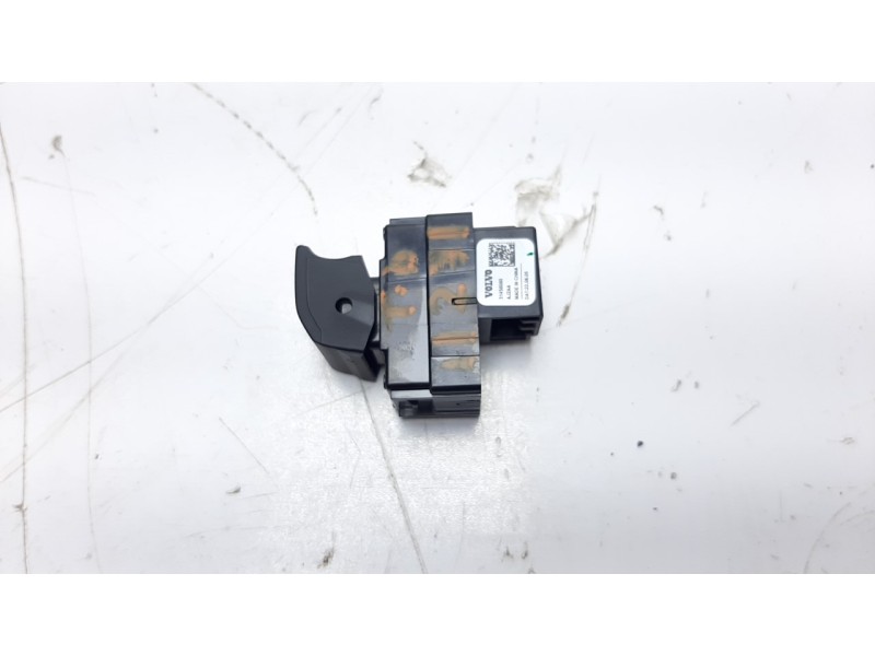 Recambio de mando elevalunas trasero derecho para volvo xc 40 1.5 cat referencia OEM IAM 31456060  