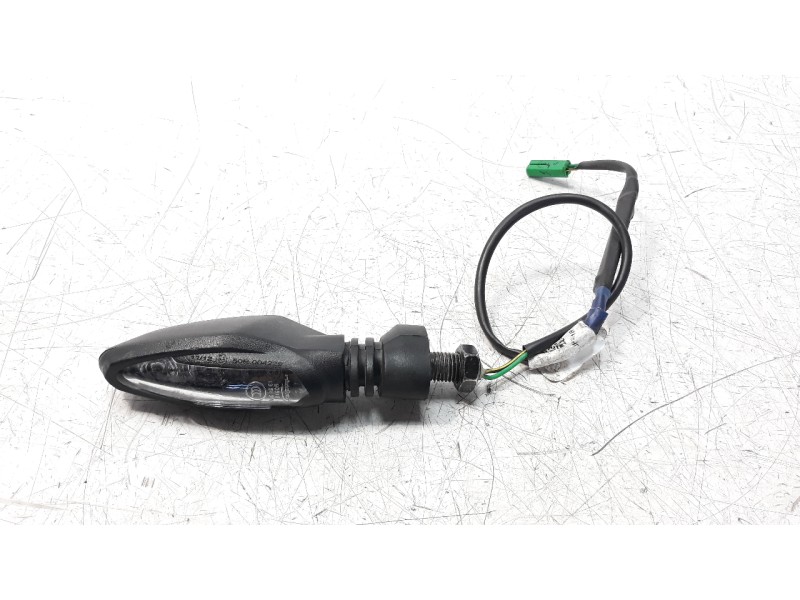 Recambio de piloto delantero izquierdo para ktm 390 duke referencia OEM IAM 93014025000  