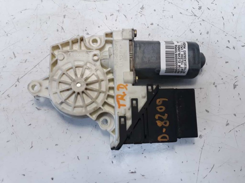 Recambio de motor elevalunas trasero derecho para seat toledo (1m2) signo referencia OEM IAM 9776101438203  