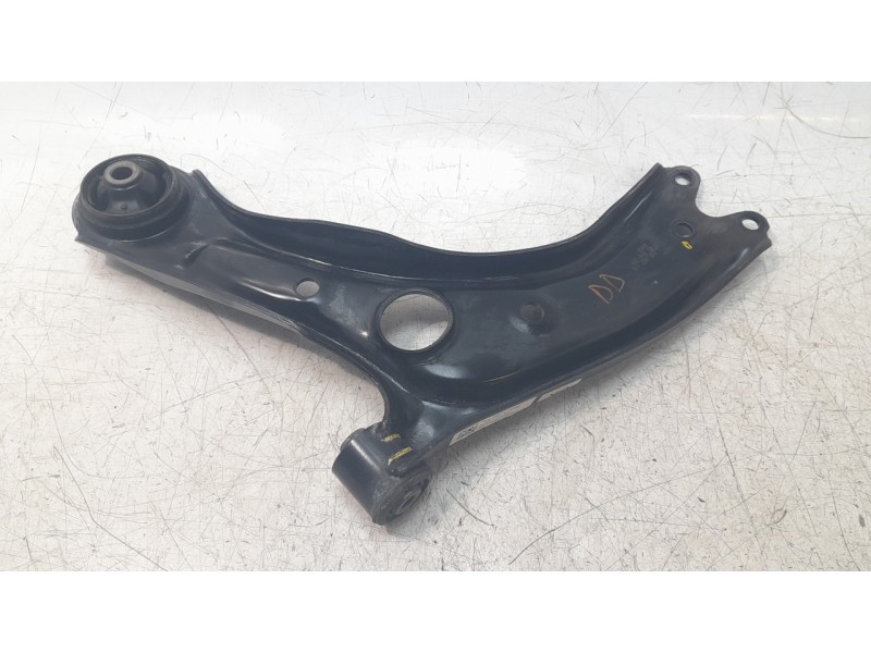 Recambio de brazo suspension delantero derecho para hyundai tucson kosmo 4wd referencia OEM IAM 54501D7000  