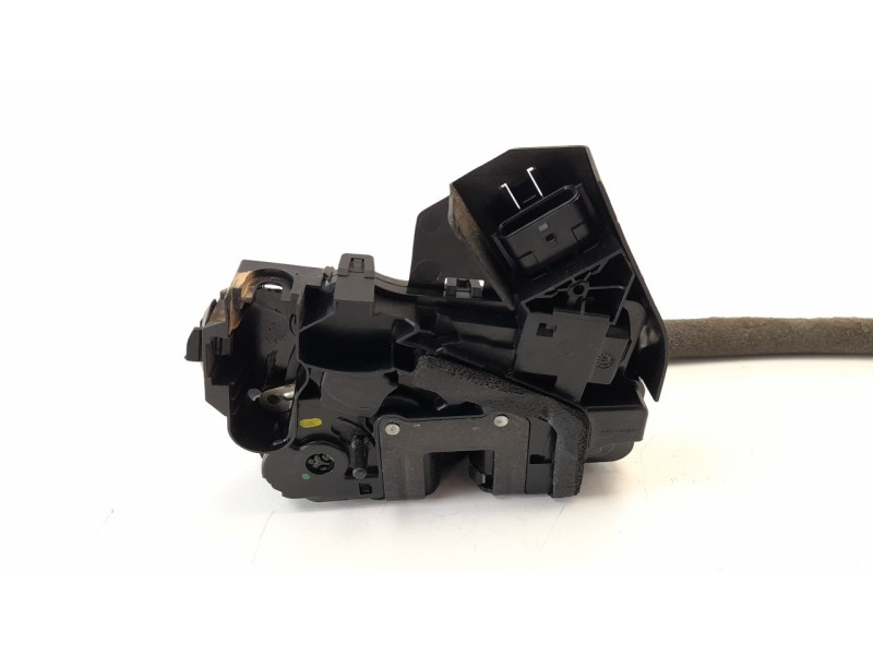 Recambio de cerradura puerta trasera derecha para renault megane iv berlina 5p referencia OEM IAM 825025227R  