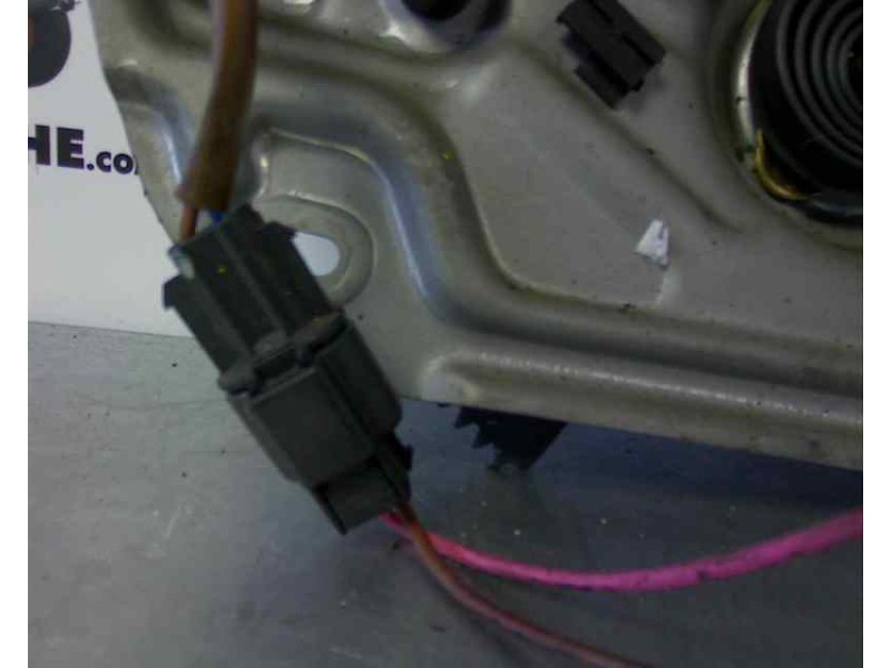 Recambio de elevalunas delantero derecho para hyundai santa fe (sm) 2.0 crdi cat referencia OEM IAM 8248026050  5732