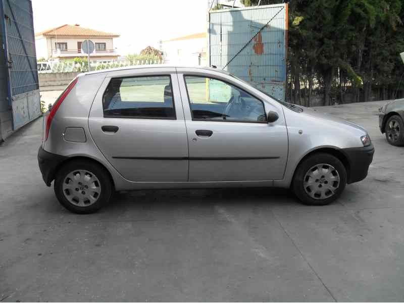 fiat punto berlina (188) del año 2000