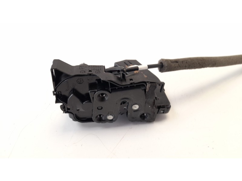 Recambio de cerradura puerta trasera izquierda para renault megane iv berlina 5p referencia OEM IAM 825030173R  