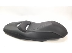 Recambio de asiento para yamaha x-max 125 referencia OEM IAM BL1F470E01   2