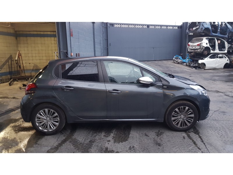 peugeot 208 del año 2017