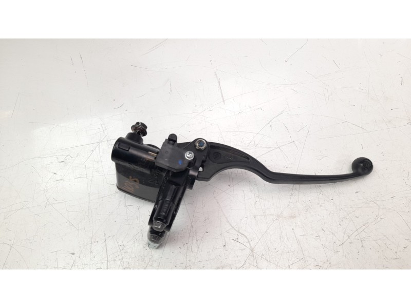 Recambio de bomba freno para yamaha x-max 125 referencia OEM IAM B74F587000  