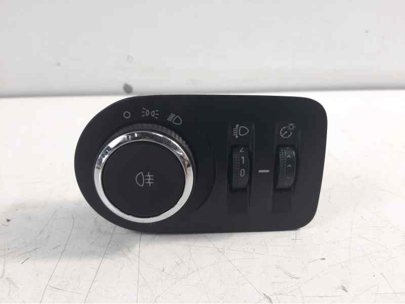 Recambio de mando luces para opel corsa d corsavan referencia OEM IAM 13310330  