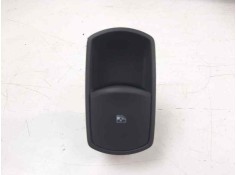 MANDO ELEVALUNAS DELANTERO DERECHO 13189333 