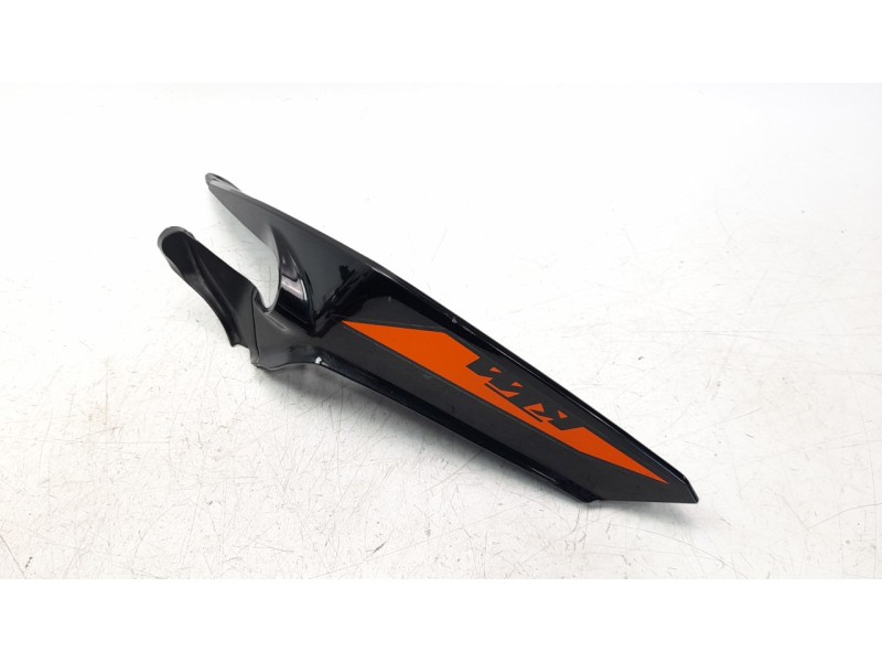 Recambio de moldura para ktm 390 duke 390 duke referencia OEM IAM 93008042100C1  