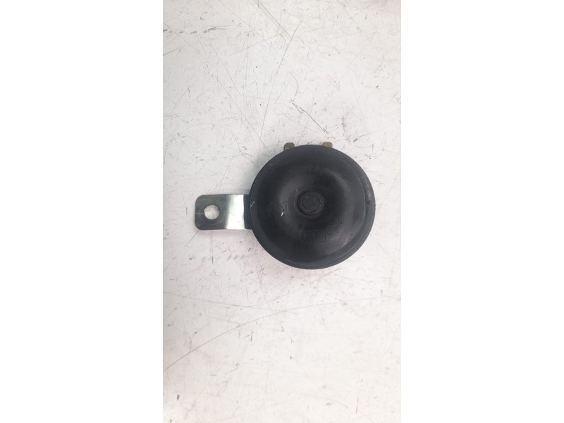Recambio de claxon para yamaha x-max 125 referencia OEM IAM UCH201  