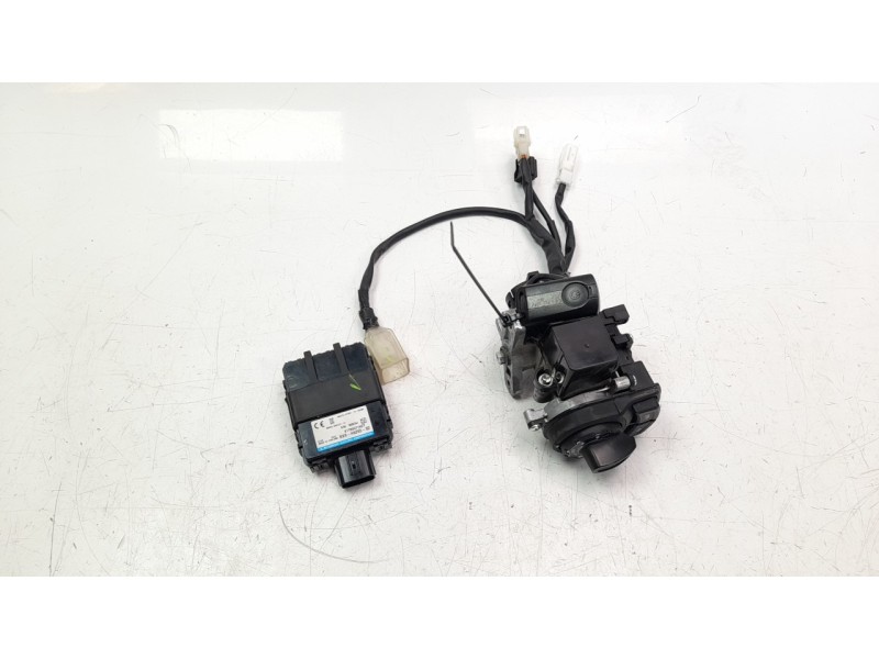 Recambio de conmutador de arranque para yamaha x-max 125 referencia OEM IAM B74H626501 B741 