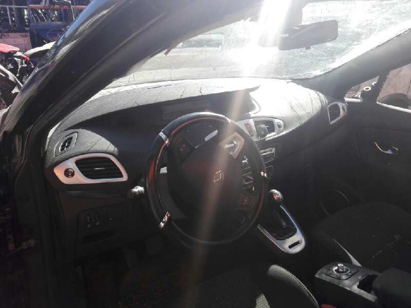 renault scenic iii del año 2010