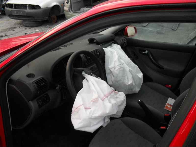 seat leon (1m1) del año 2000