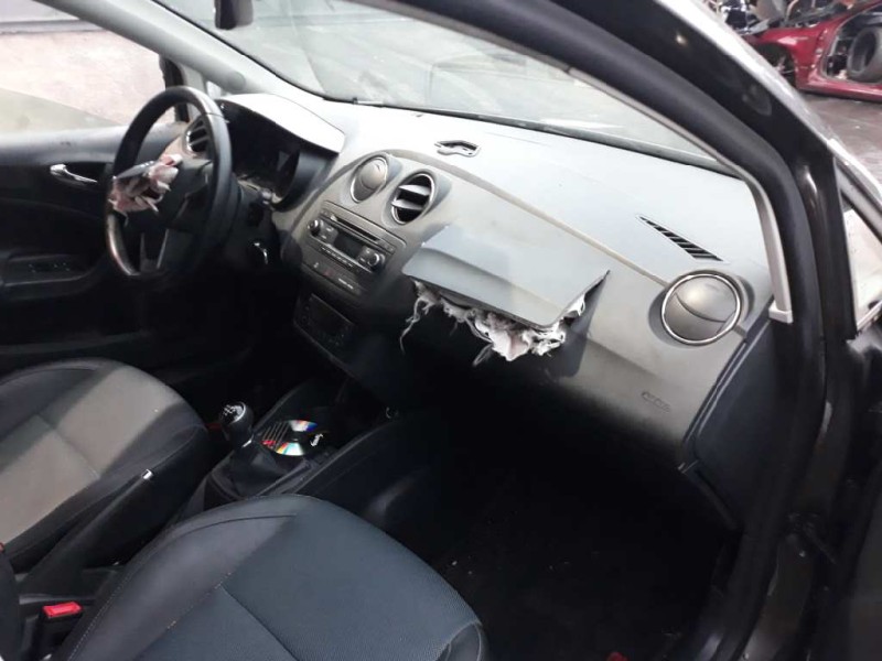 seat ibiza (6j5) del año 2014