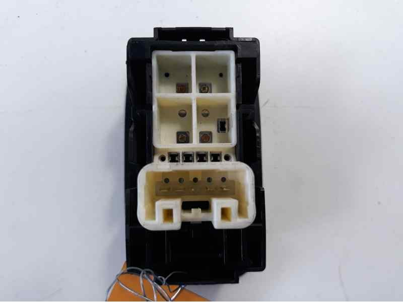 Recambio de mando elevalunas trasero derecho para toyota auris luna referencia OEM IAM 8292Y6D  